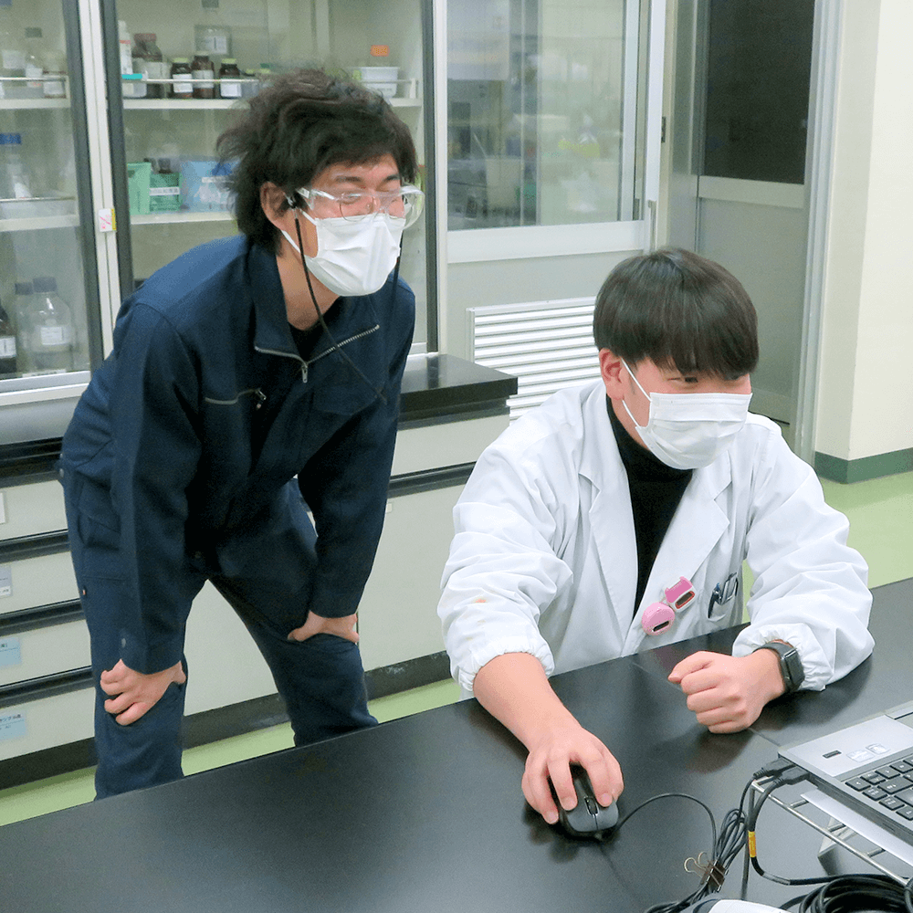 業務中の様子